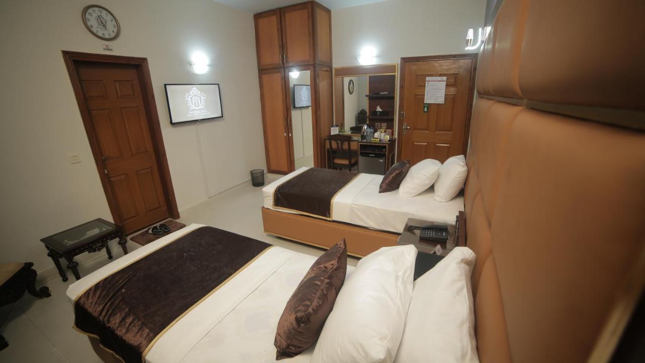 Bed and Breakfast Four Squares Карачи Экстерьер фото