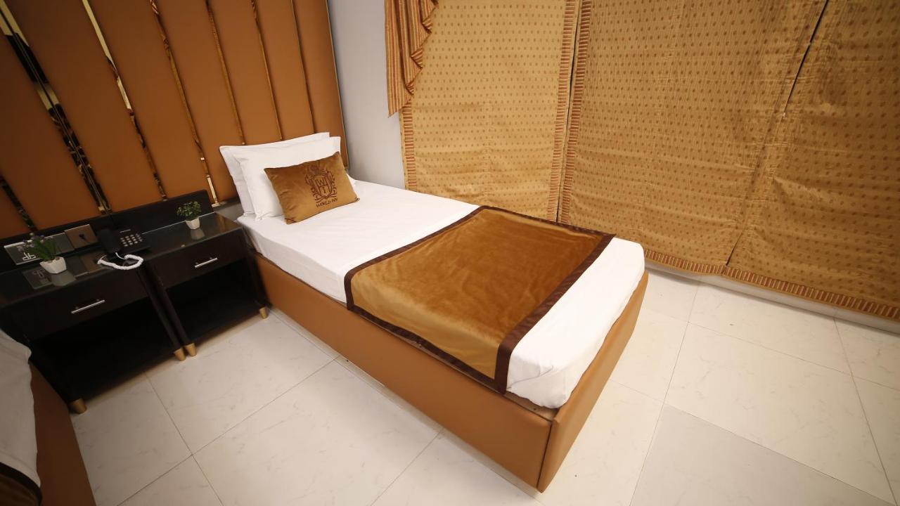 Bed and Breakfast Four Squares Карачи Экстерьер фото