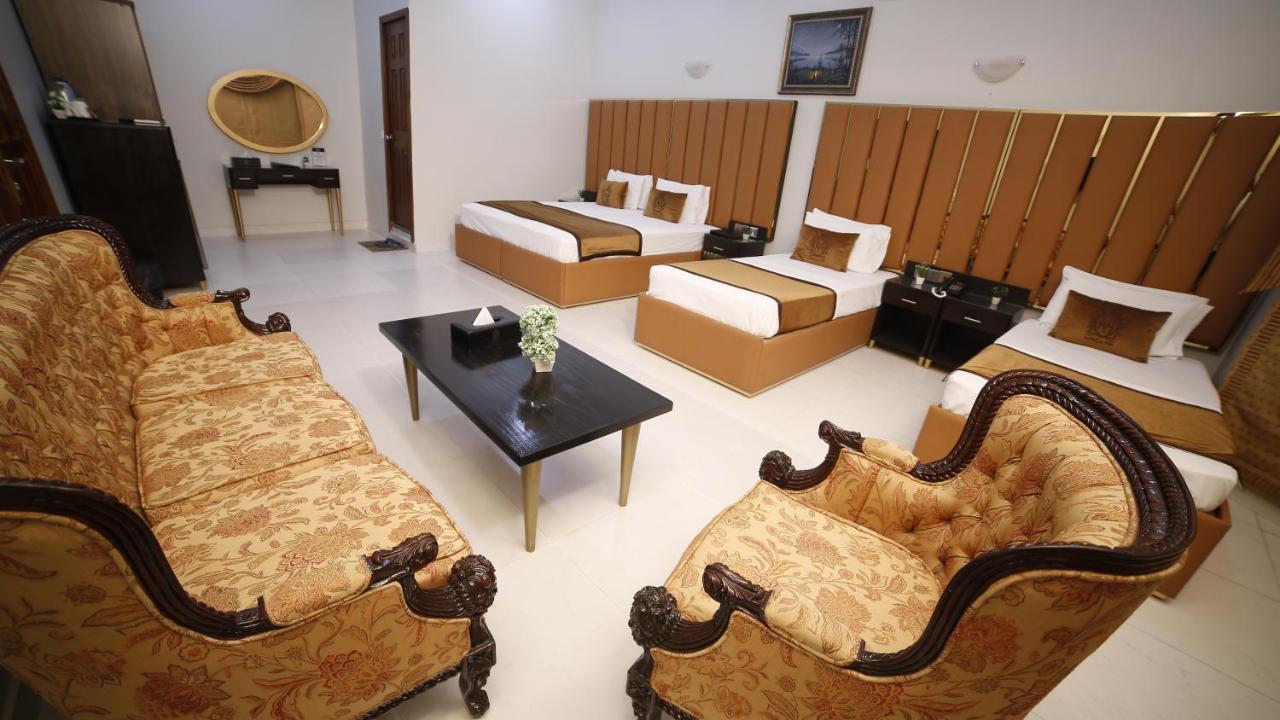 Bed and Breakfast Four Squares Карачи Экстерьер фото