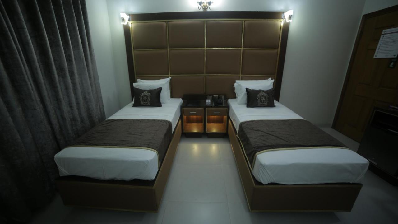 Bed and Breakfast Four Squares Карачи Экстерьер фото
