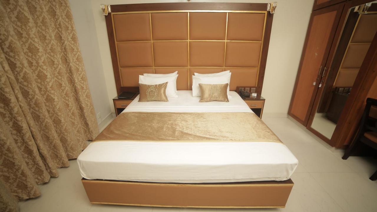 Bed and Breakfast Four Squares Карачи Экстерьер фото